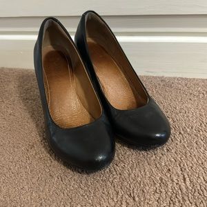 Clarks black leather wedges 6.5